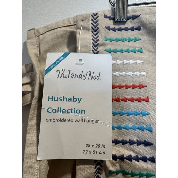 The Land Of Nod Wall Hanger Hushaby Collection Kids Room Embroidered Decor READ - Picture 4 of 8